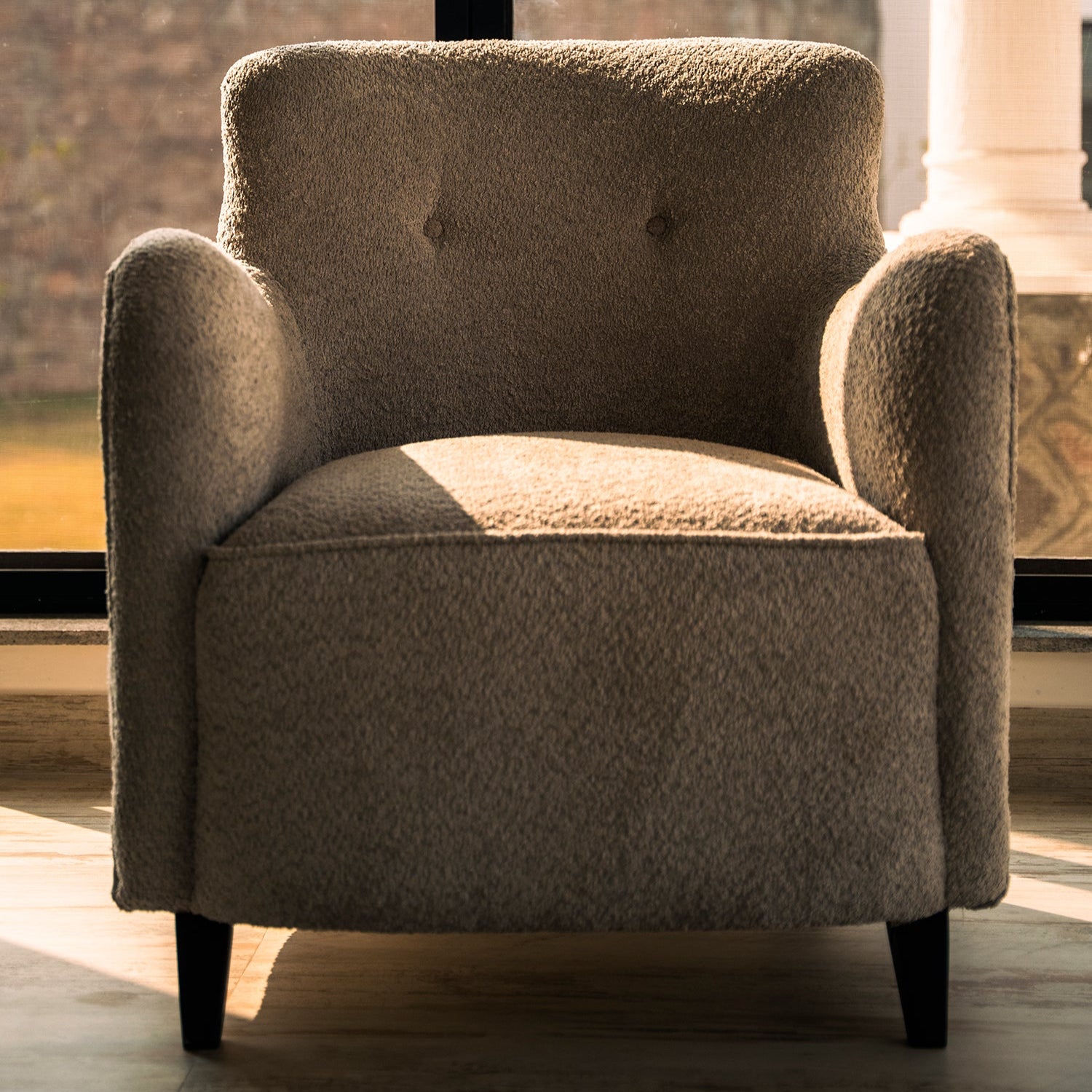 SLOANE ARM CHAIR