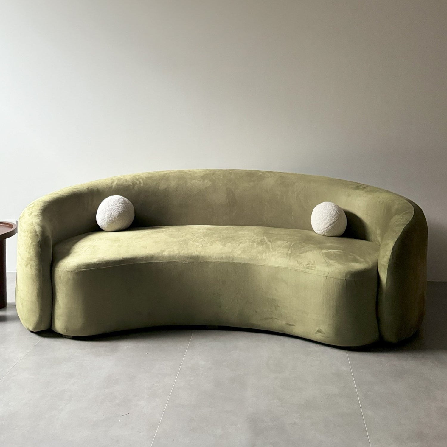 THE JELLY BEAN SOFA