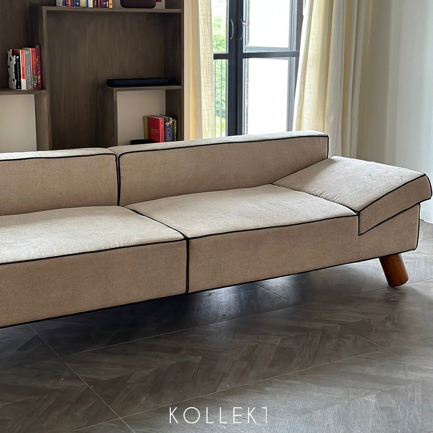 THE OUTLINE SOFA