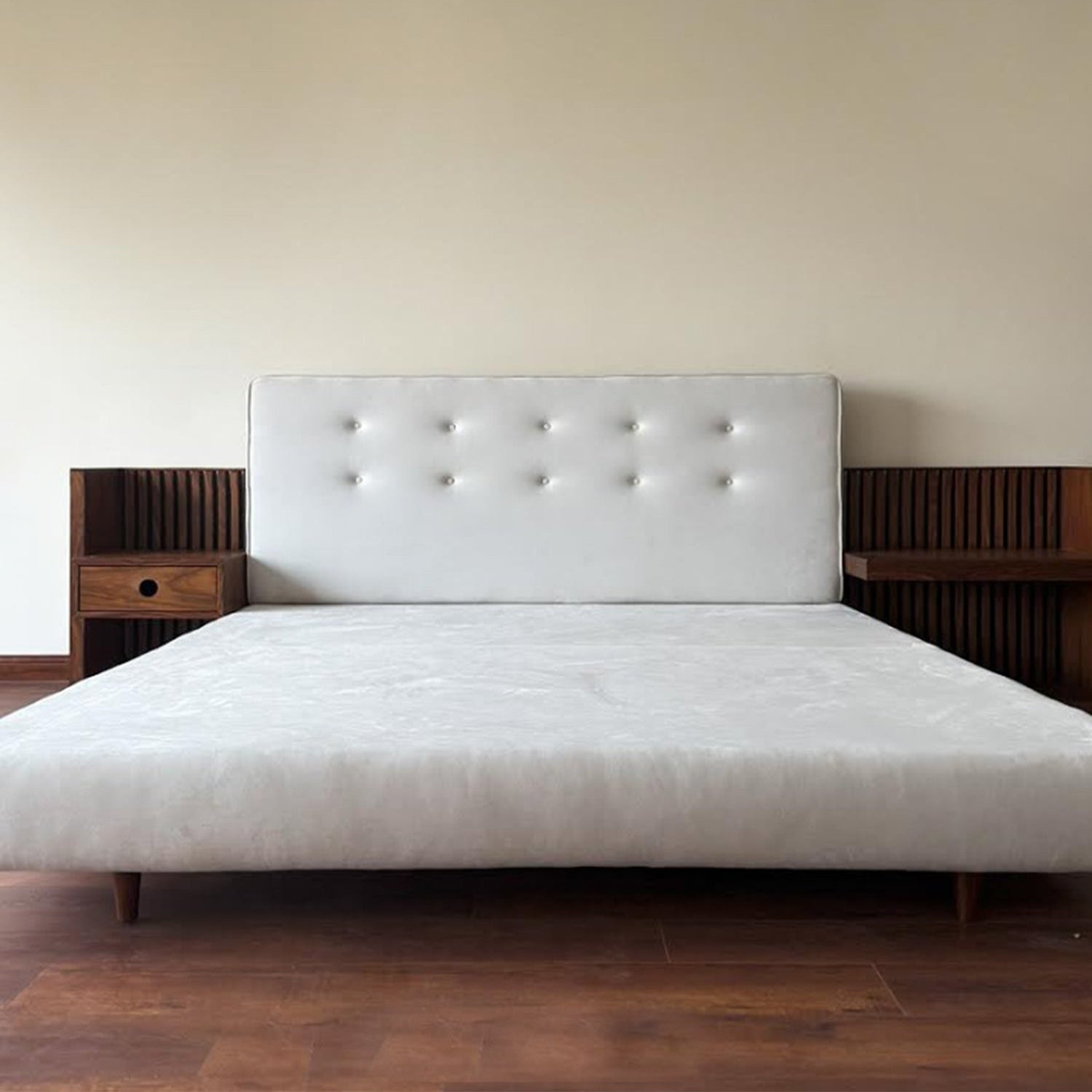 THE MID-CENTURY WABI BED