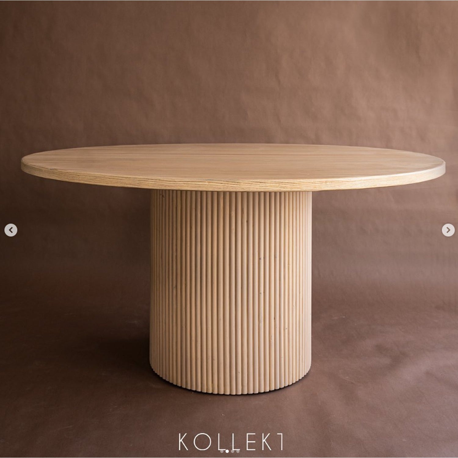 Round Pedestal Dining Table