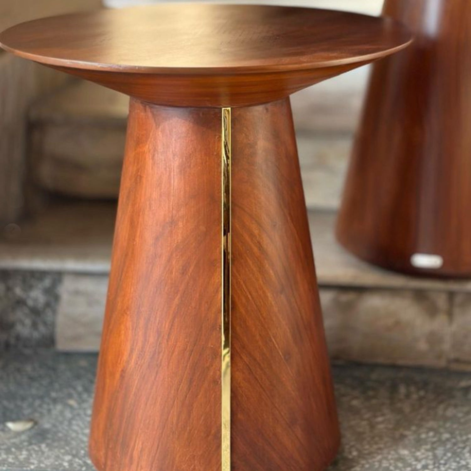 CONICAL END TABLES