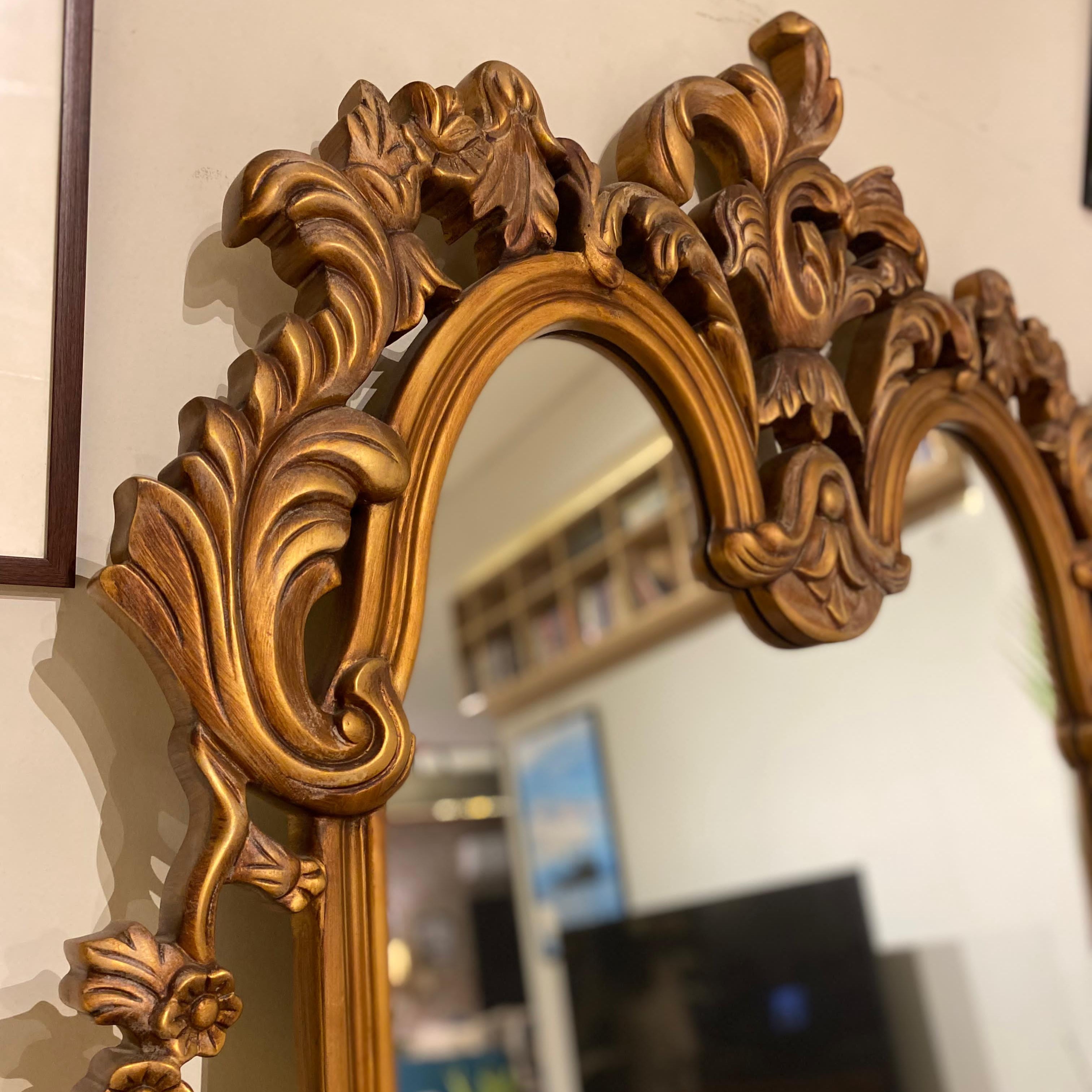 Crown Mirror